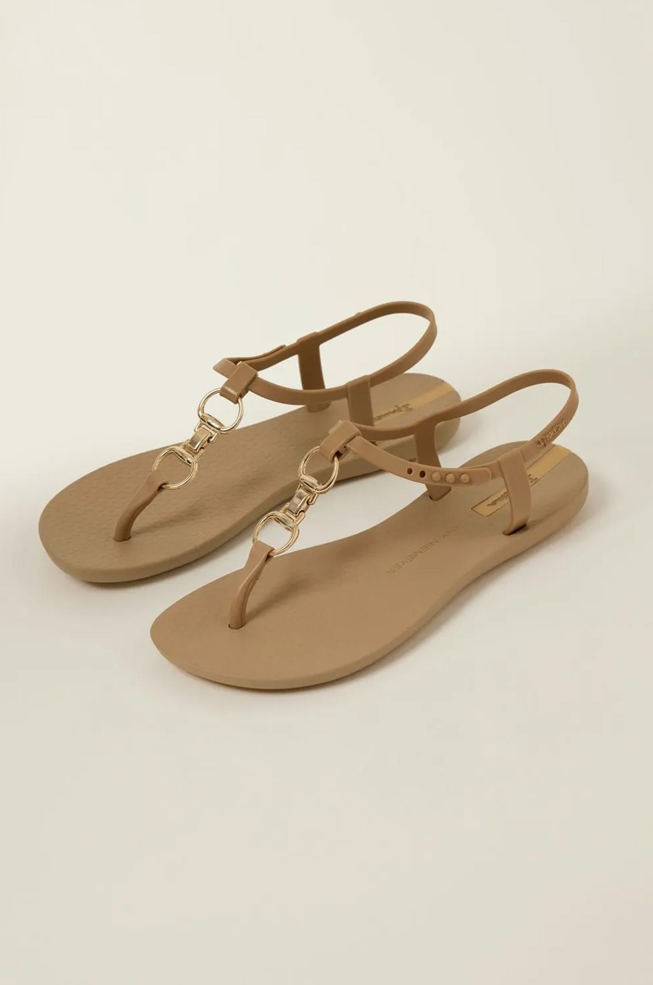 Sandália Bridão Argola Aveia