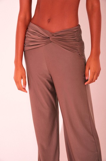 Calça Reta Carvalho hover