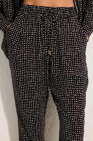 Calça Elastico Pregas Pois hover