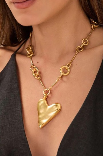 Colar June Dourado hover