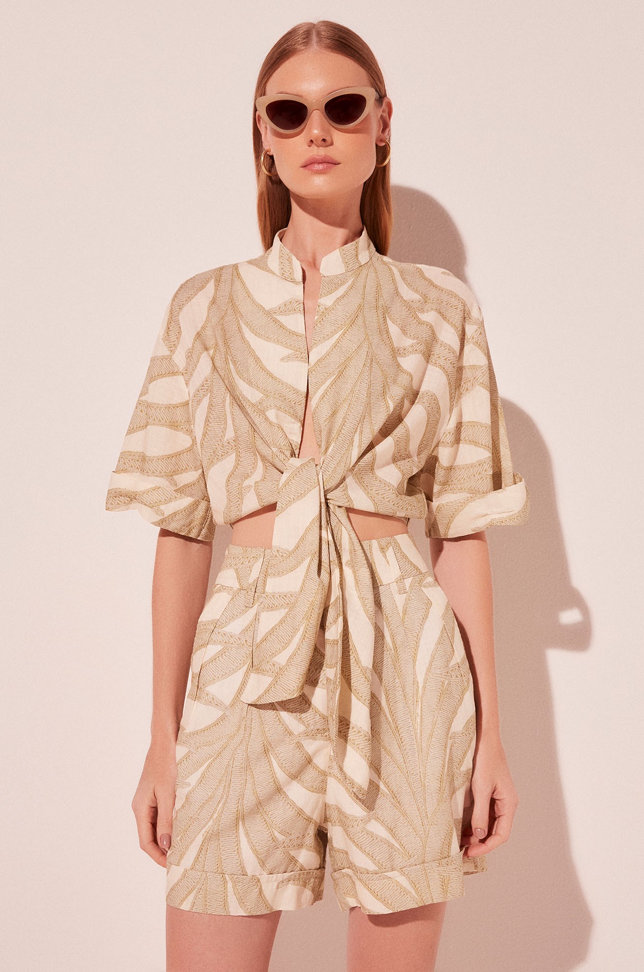 Blusa Cropped Folhas Bicolor