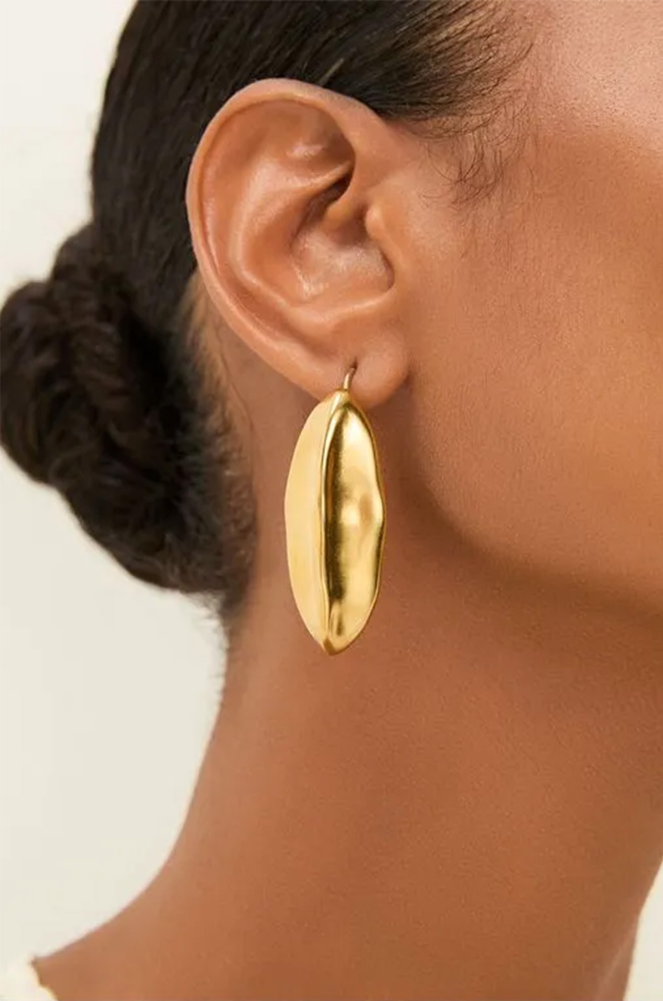 Brinco Caroline Dourado