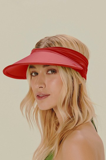 Viseira Drapeada Aba Pequena Liso Vermelho