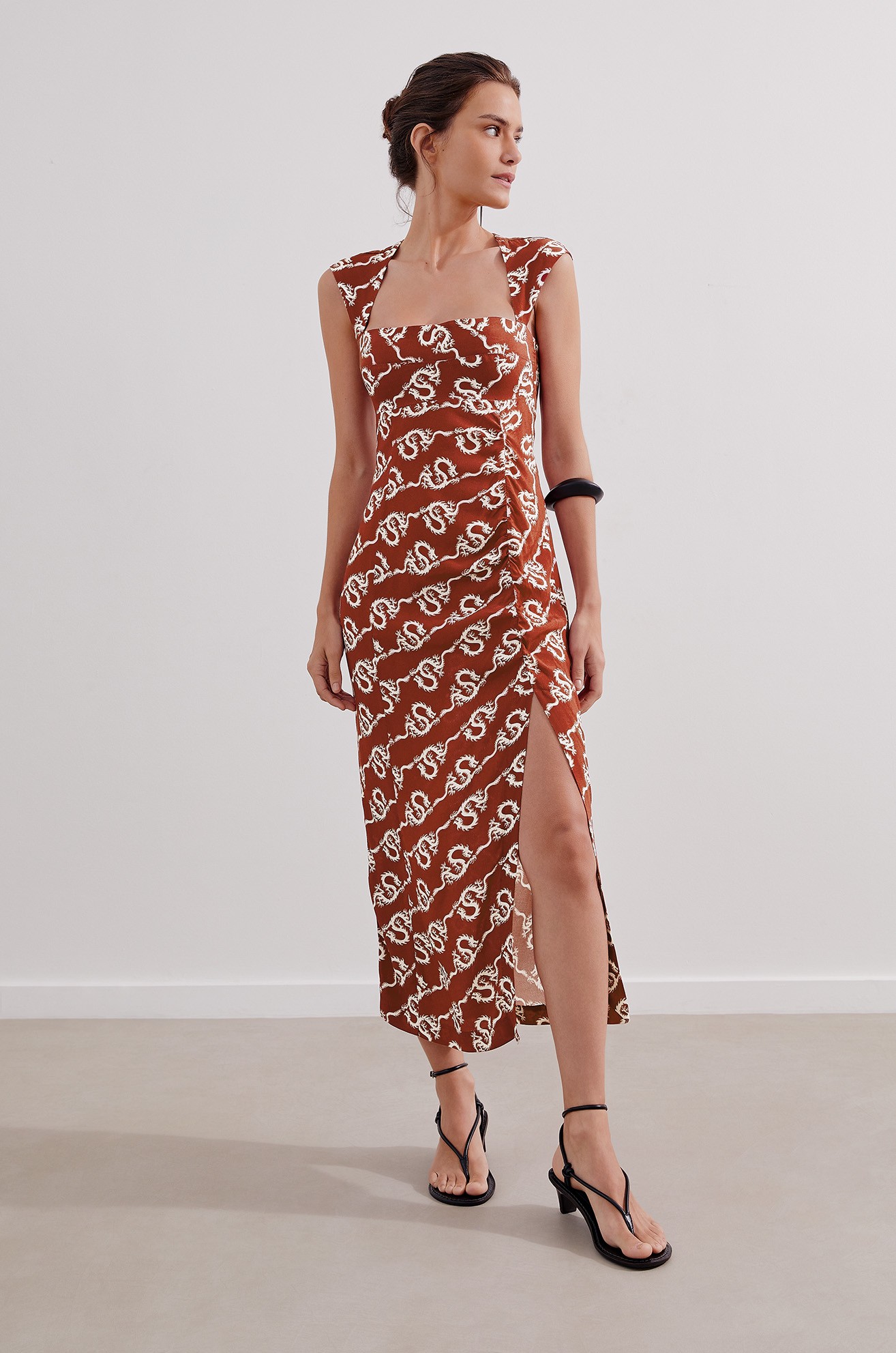 Vestido Midi Ruby Pitaya