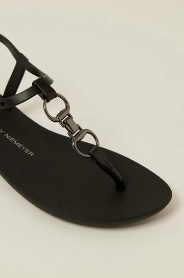 Sandália Bridão Argola Preto hover